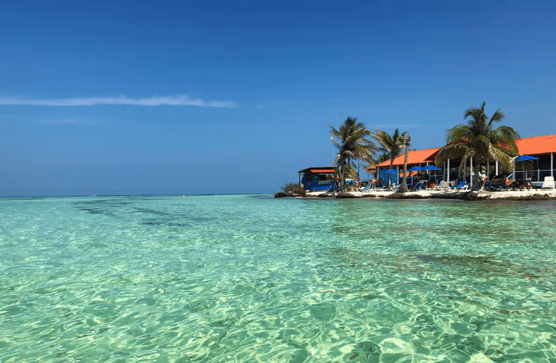 Day Trip to Cayo Blanco