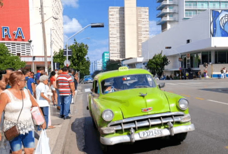 Havana Contrasts Tour