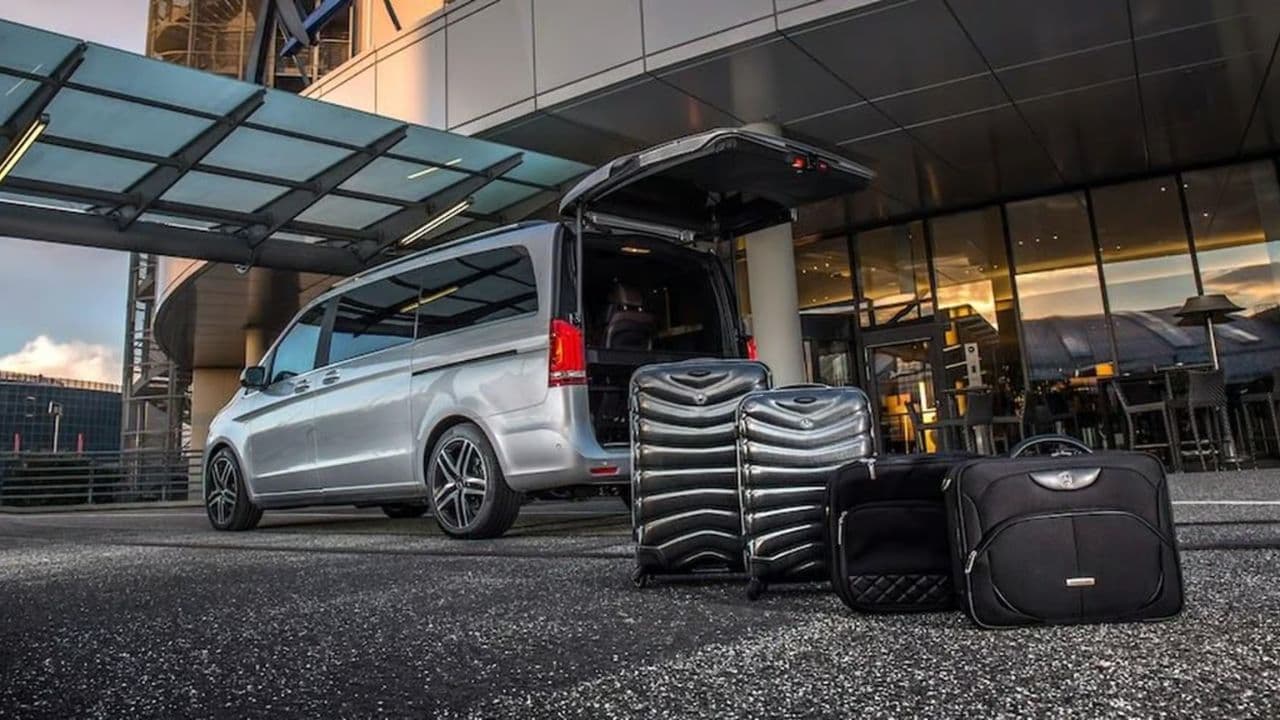 Vip Transportation & Luxury Car Services In (PUJ) To Hotels