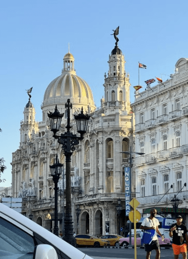 Havana Private Classic Car Tour