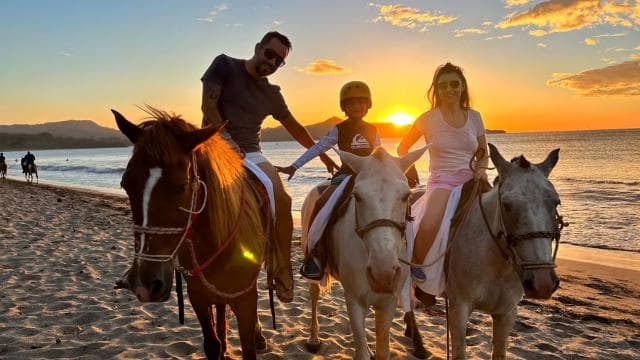 2 Hours Beach Horseback Riding