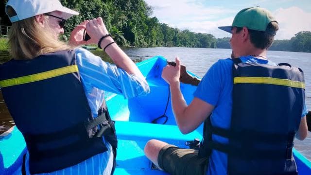 3-hour experience through the channels of the National Park.