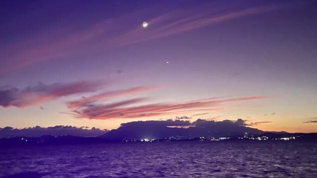 Sip & Sail: Sunset Cruise with Drinks and Appetizers