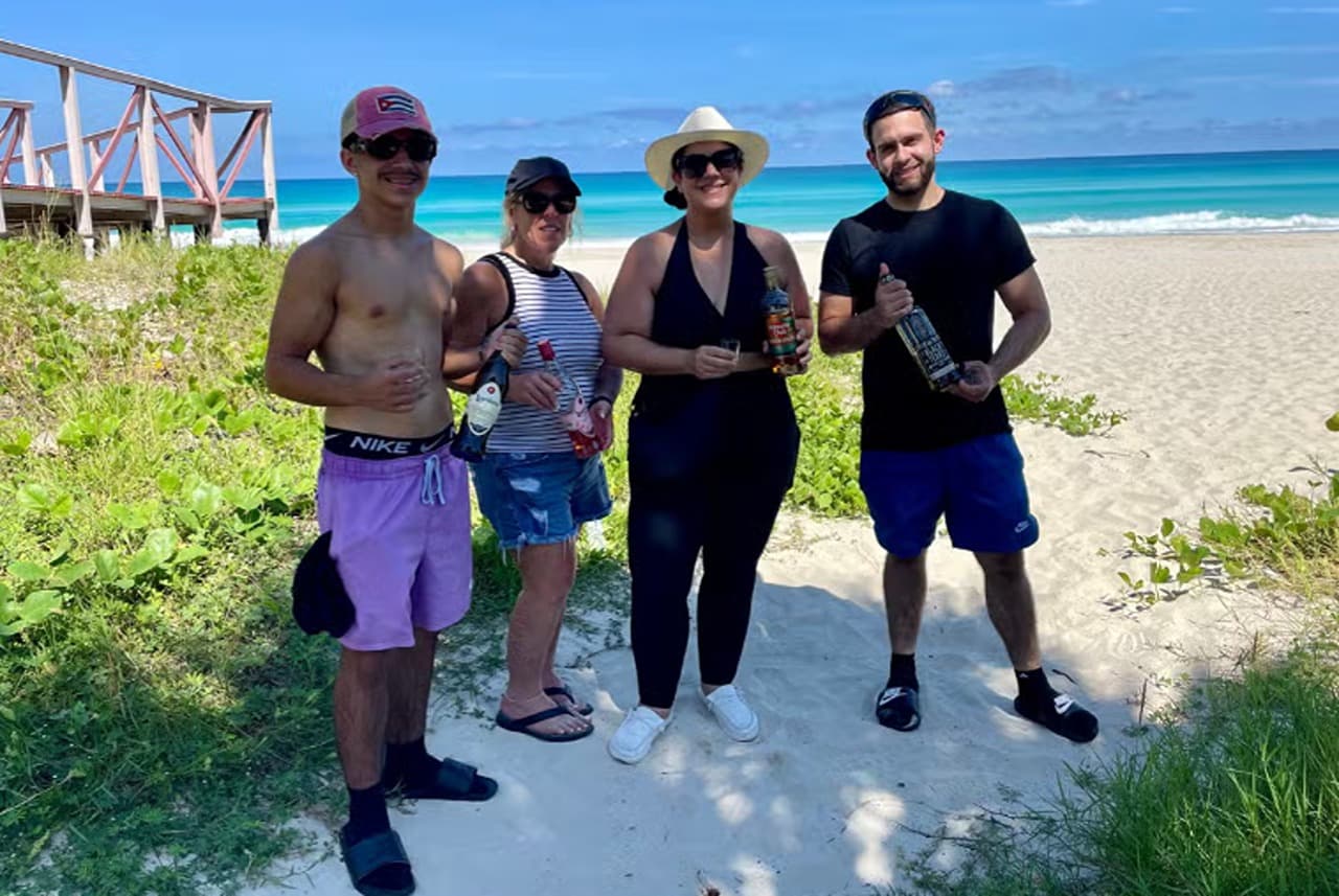 Varadero Guided Tour + Horse-Drawn Carriage Ride