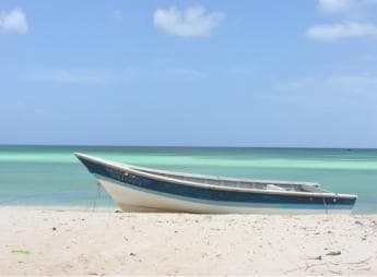 Bahía de las Aguilas: Beach Day Trip by Boat