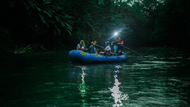 La Fortuna: Guided Twilight Wildlife Safari