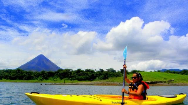 La Fortuna: Kayaking in Arenal Lake - Unique Volcano View