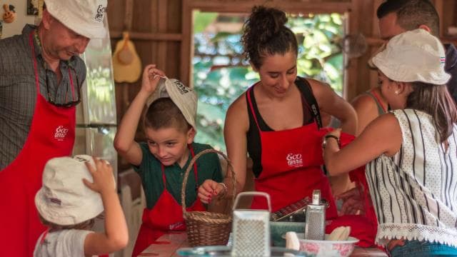 La Fortuna: Small Group Half–Day Campesino Farm Experience
