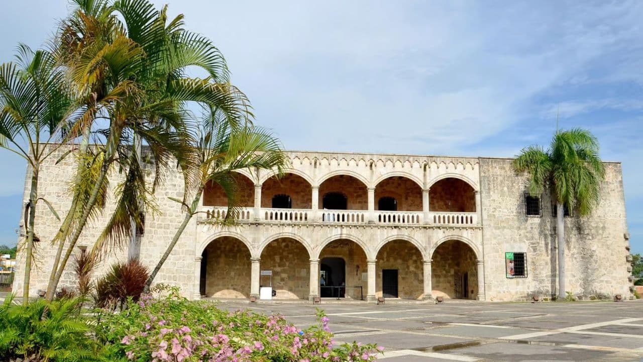 Punta Cana: Santo Domingo City Tour with Lunch