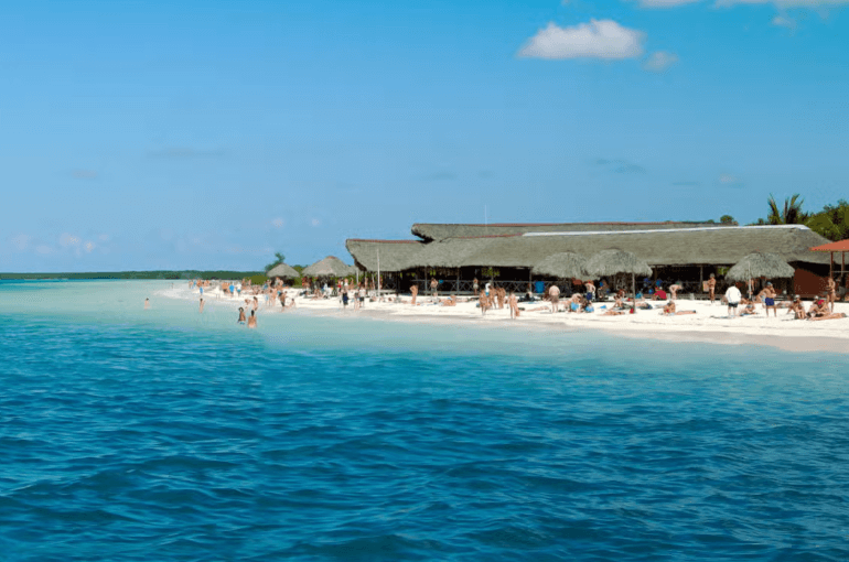 Cayo Blanco Catamaran Trip