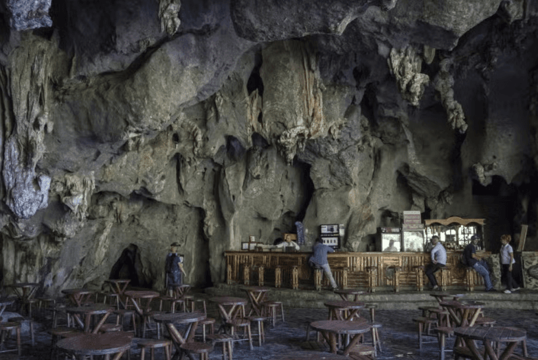 Viñales Caves Vintage Car Tour