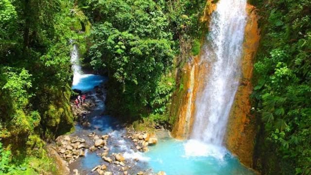 La Fortuna: Blue Falls Guided Trip