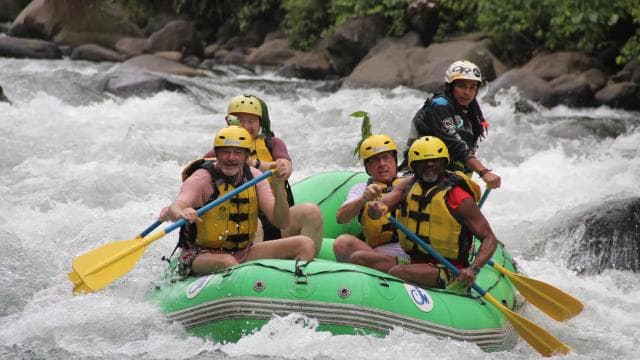 Rio Balsa: White Water Rafting Adventure