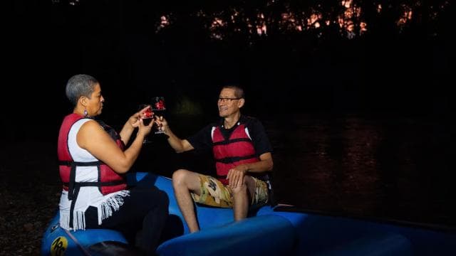 La Fortuna: Guided Twilight Wildlife Safari
