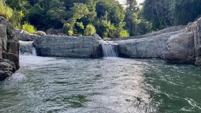 From San Juan: Pinones Bar Hopping Food Tour & Caguas River