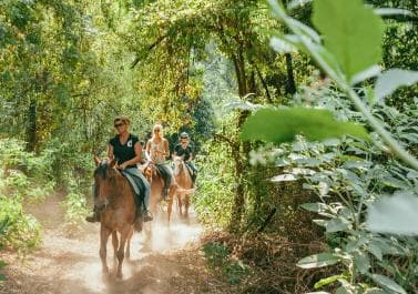Bayahibe: Monkeyland and Country House Tour with Pickup