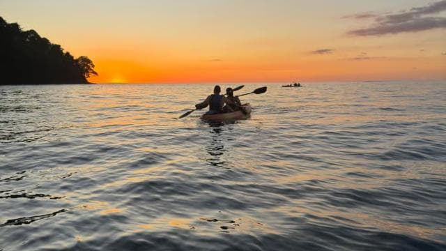 Manuel Antonio: Ocean Kayak and Snorkeling in Biesanz Beach