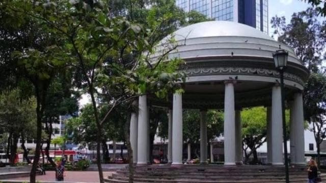 San Jose : Highlights Walking Tour With A Guide