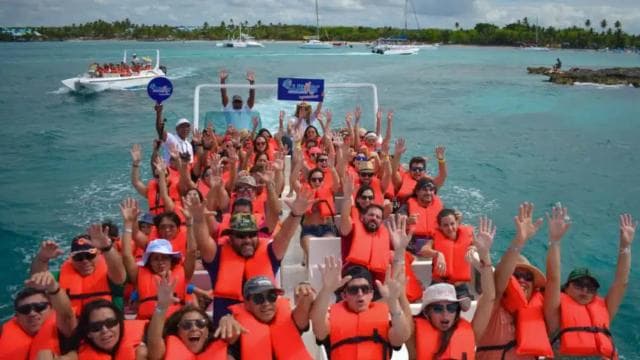 Punta Cana: Saona Islan Full Day With Catamaran and buffet
