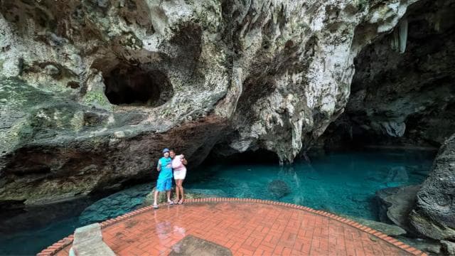 Santo Domingo: Los Tres Ojos, Boca Chica & More