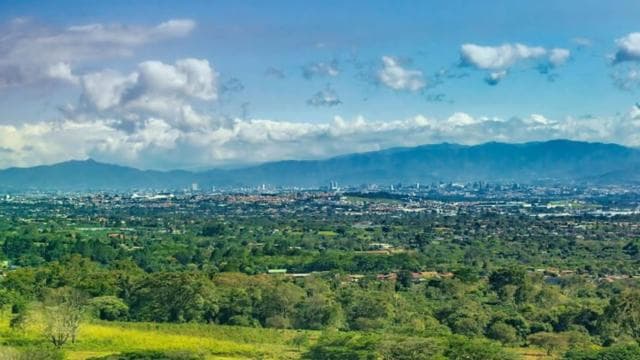 San José: Private Customised Walking Tour with a Local Guide