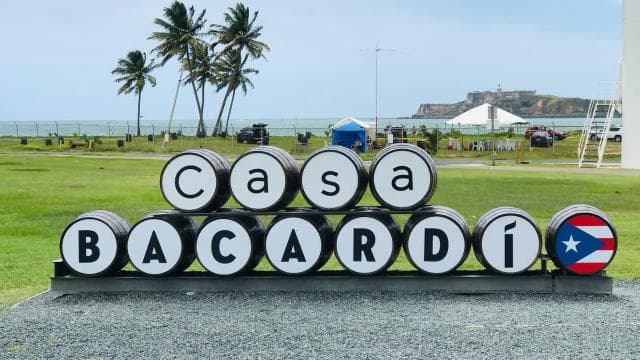 San Juan: Bacardi Rum Distillery and Old San Juan Combo Tour