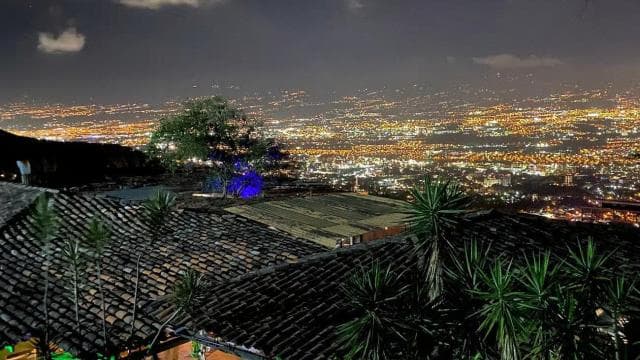 San José: City Tour & Scenic Dinner