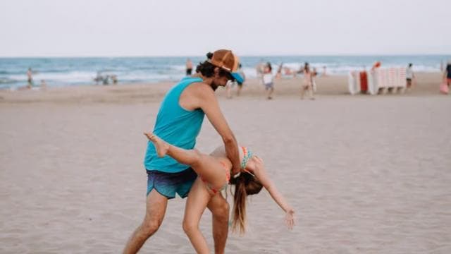 Puerto Viejo: Salsa Dance Class by the Beach