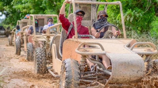 Punta Cana: Buggy Tour with Cave Pool and Chocolate Tasting