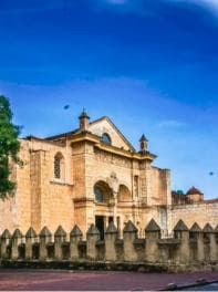Santo Domingo: Colonial City Tour + Beach Day in Boca Chica With Lunch