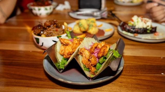 San José: Night Food and Culture Tour with Dinner