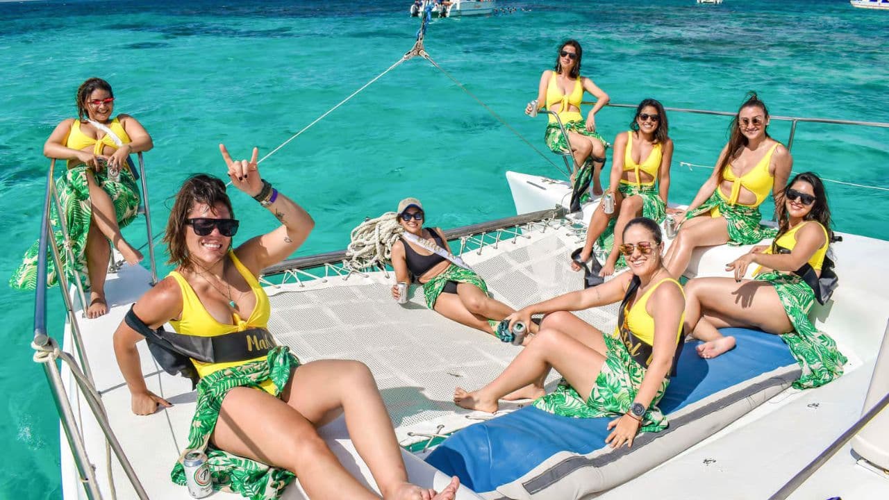 Punta Cana Private Catamaran (Medium Group)