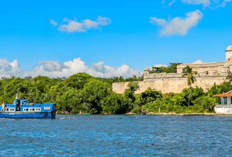 Boat Trip in Cienfuegos Bay + the Castle of Jagua