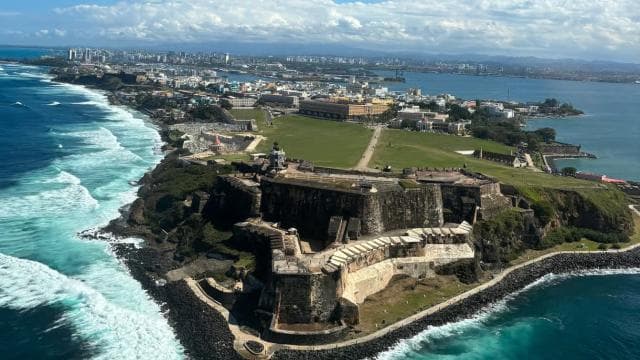 San Juan: Private Helicopter Island Tour