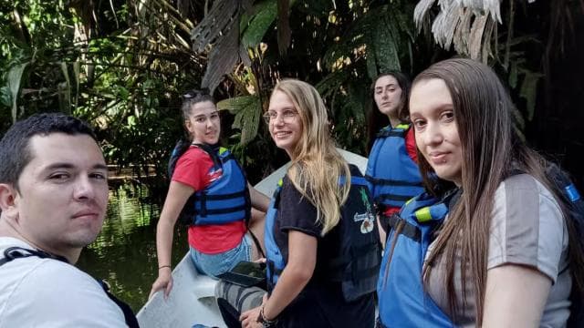 Tortuguero National Park: Canoe Tour with electric motor