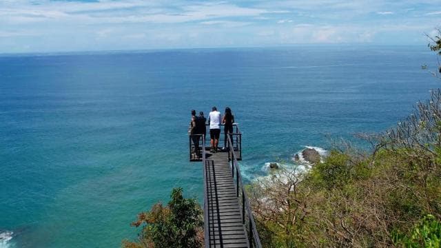 Jaco: 3 HRS ATV Adventure with Waterfalls and Sky View