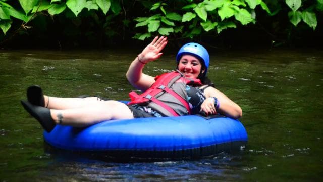 La Fortuna: Arenal River White Water Tubing Adventure