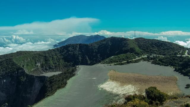 From San Jose: Secrets of Guayabo & Irazú Volcano