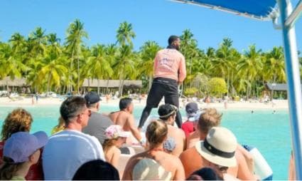 Saona Island: Catamaran/Speedboat Tour to a Dream Beach