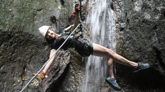 La Fortuna: Canyoning in Waterfalls and Zipline Cable
