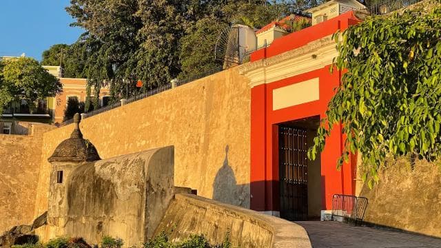 San Juan: Old Town Sunset Walking Tour
