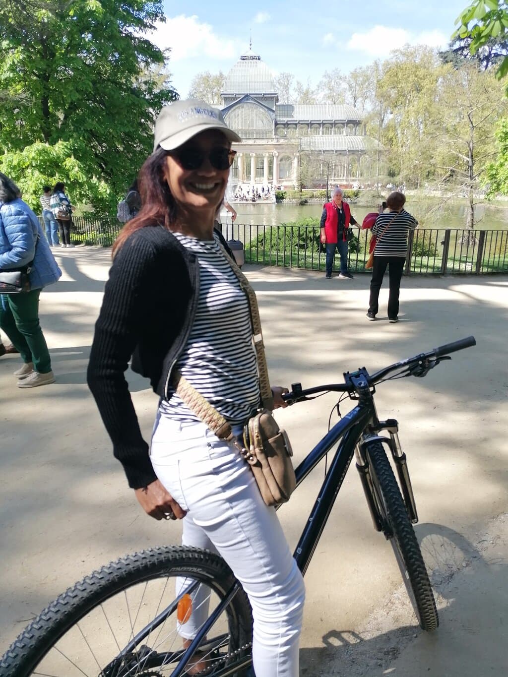Madrid Retiro Park and Literary Quarter by Bike