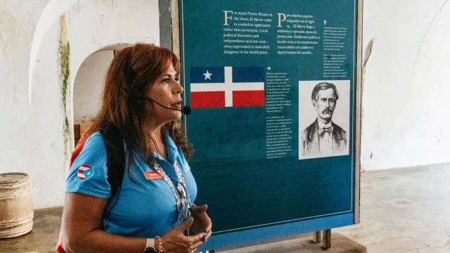 San Juan: Old Town Walking Tour and El Morro Fort Entry
