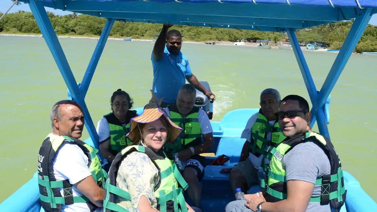 Bahía de las Águilas + Laguna de Oviedo ¡TODO INCLUIDO!