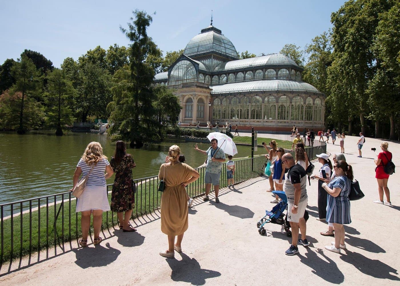 Retiro Park Walking Tour in Madrid