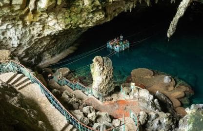 Santo Domingo: Caves, Monuments & Beach with Mamajuana”