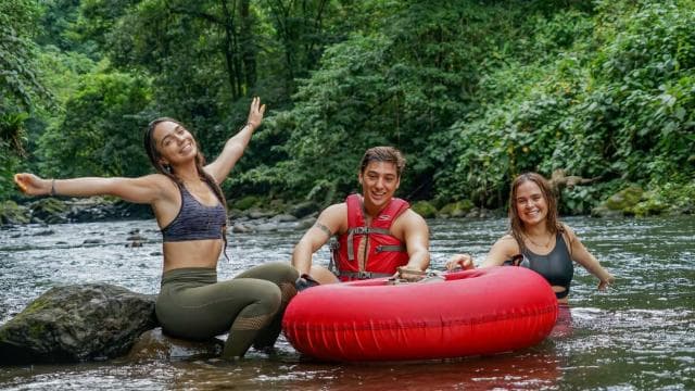 La Fortuna: Canopy + Lunch + Tubing and Hot Springs