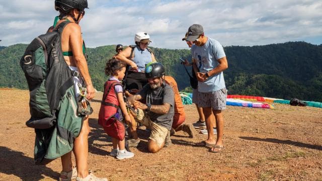 Jaco: 1500ft Tandem Paragliding Flight with Beach Views