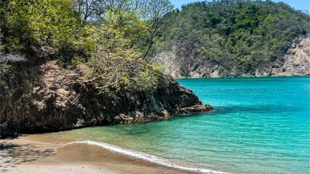 From Jaco: Tortuga Island Boat Tour with Snorkel and Lunch