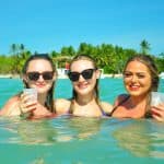 Punta Cana: Catamaran Tour with Open Bar and Reef Snorkeling